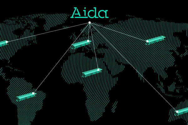 Una captura de pantalla profesional y nítida de la interfaz del panel de AIDA System Tutor en una tableta, sostenida por un ingeniero de planta frente a un filtro prensa de la serie GHT de Diemme Filtration, con gráficos de rendimiento visibles